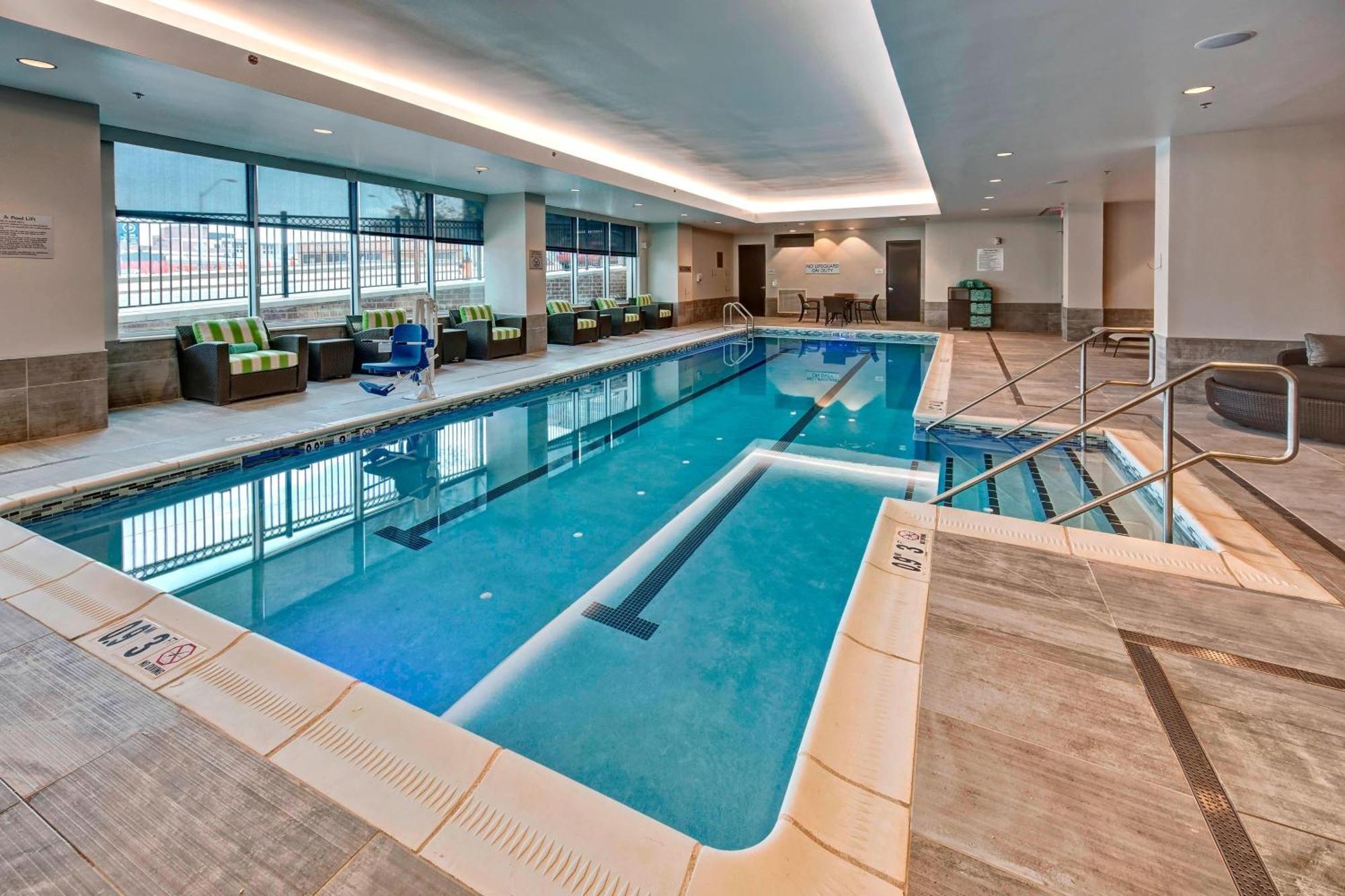 Residence Inn By Marriott Kansas City Downtown/Convention Center Zewnętrze zdjęcie